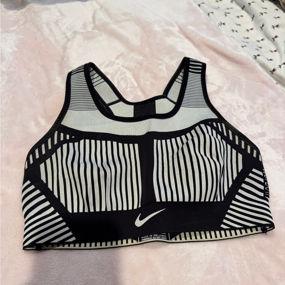 Nike Women's Striped Black and White Sports Bra